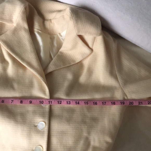 🔴Vintage Cream Blazer - Picture 14 of 16